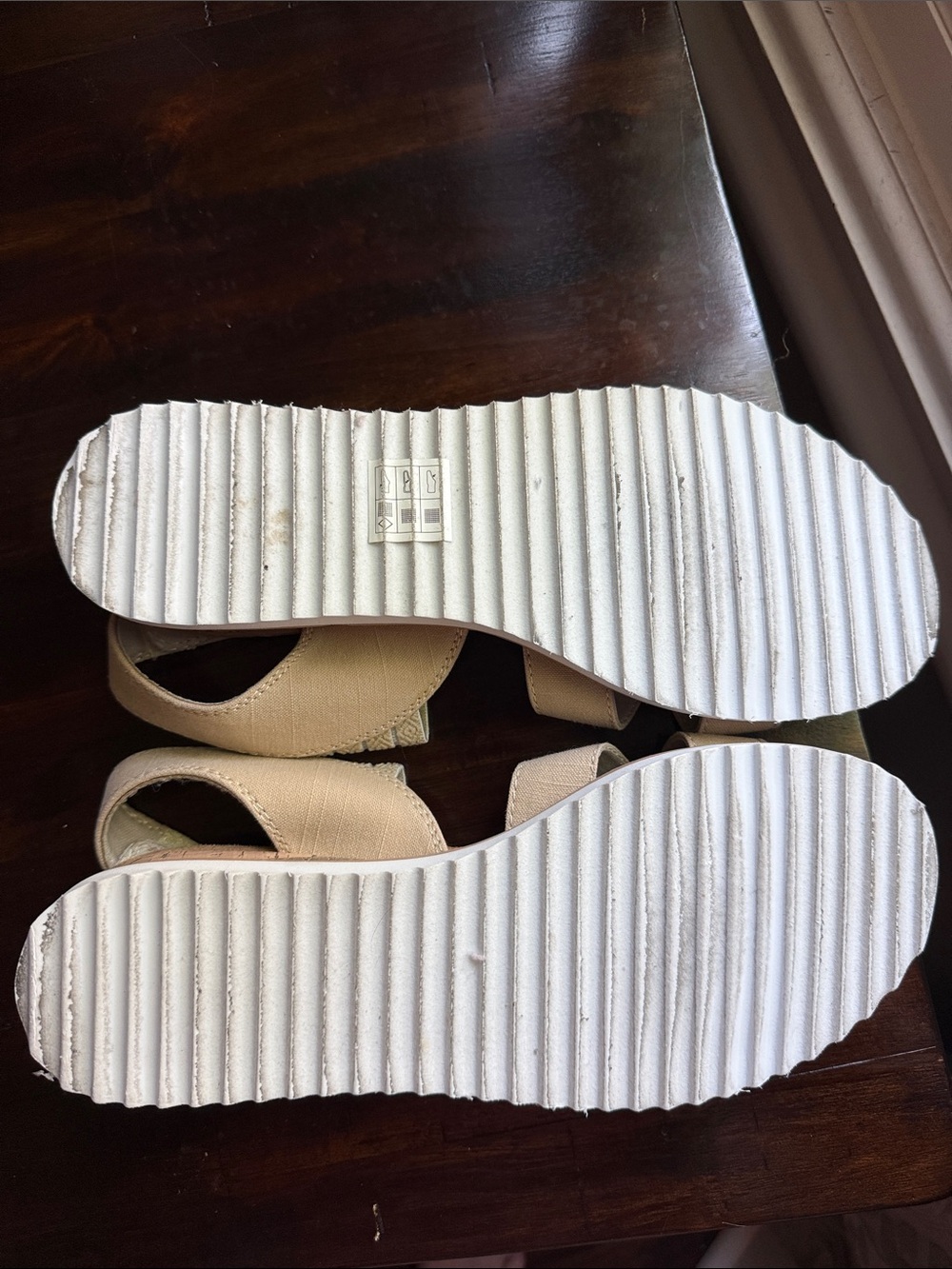 Bobs by Sketchers Strappy Cream Crossband Women's Sandals - Picture 5 of 5